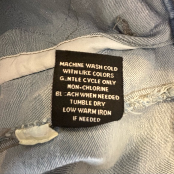 Black Pike Women’s Light Blue Button Up Splattered Paint Denim Jean Jacket Sz M - Picture 11 of 12